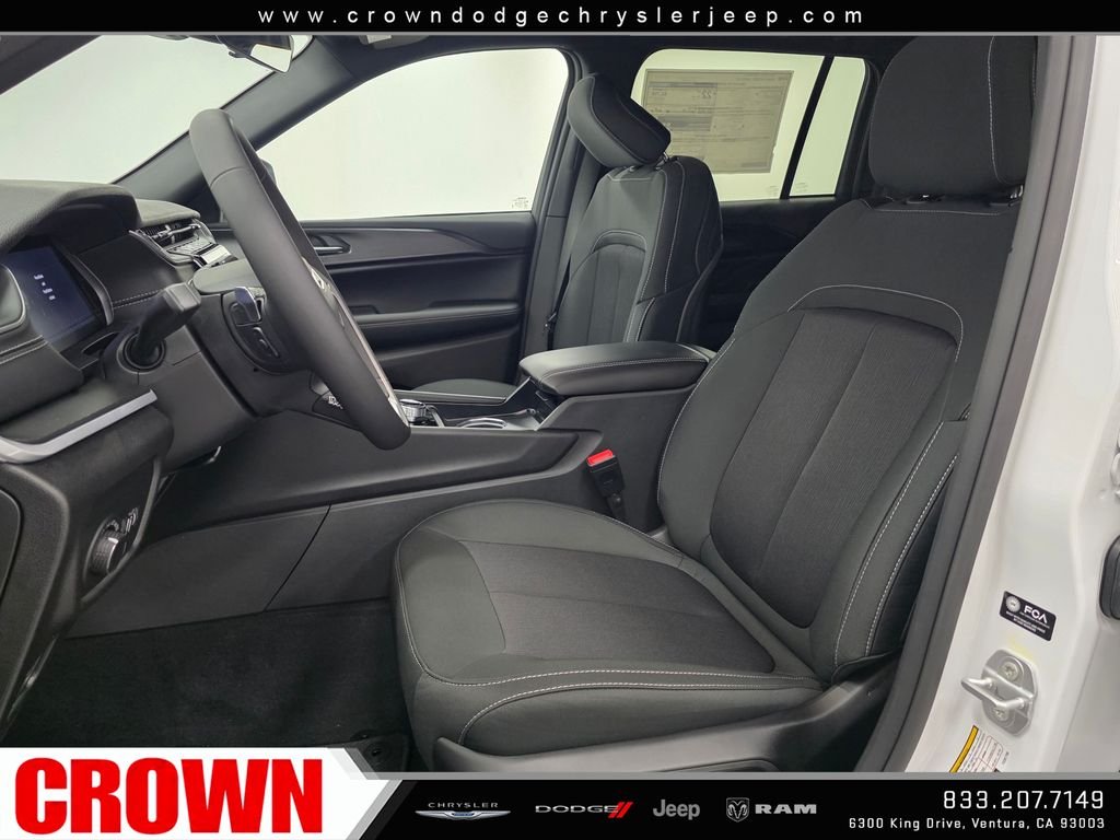 New 2026 Bright White Clear-Coat Exterior Paint Jeep Laredo image 13