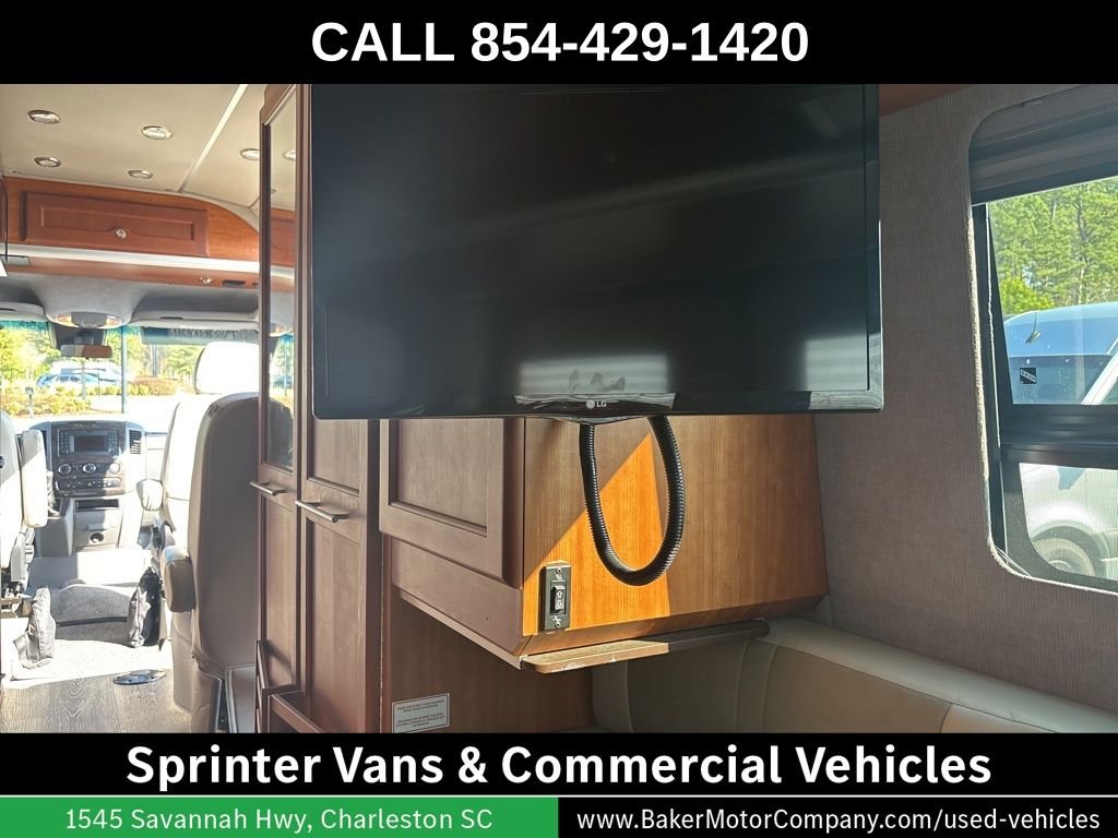 Used 2016 Gray Mercedes-Benz Road Trek image 4