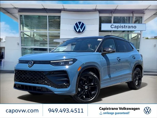 2026 Volkswagen Tiguan 2.0T SE R-Line Black's photo