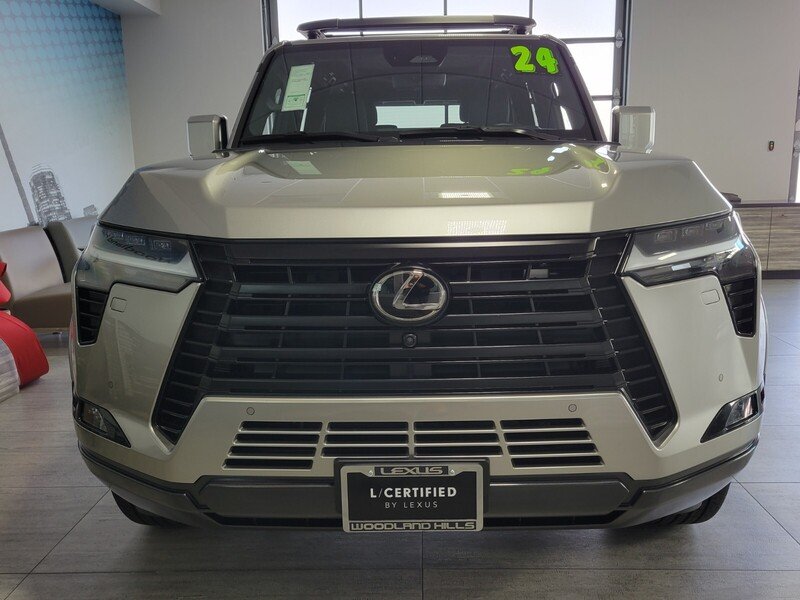 2024 Lexus GX Luxury - Photo 9
