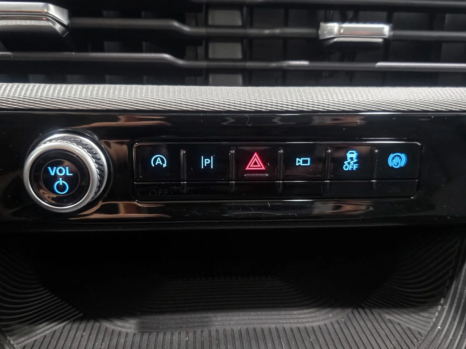 New 2026 Agate Black Metallic Ford Active image 28