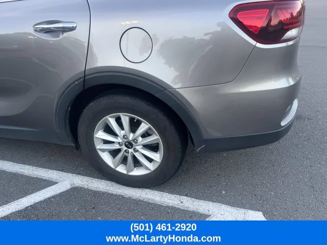Used 2019 Titanium Silver Kia L image 8