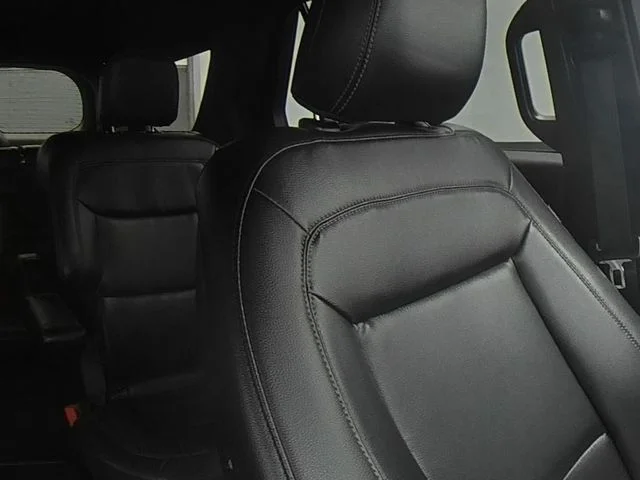 Used 2020 White Ford XLT image 33