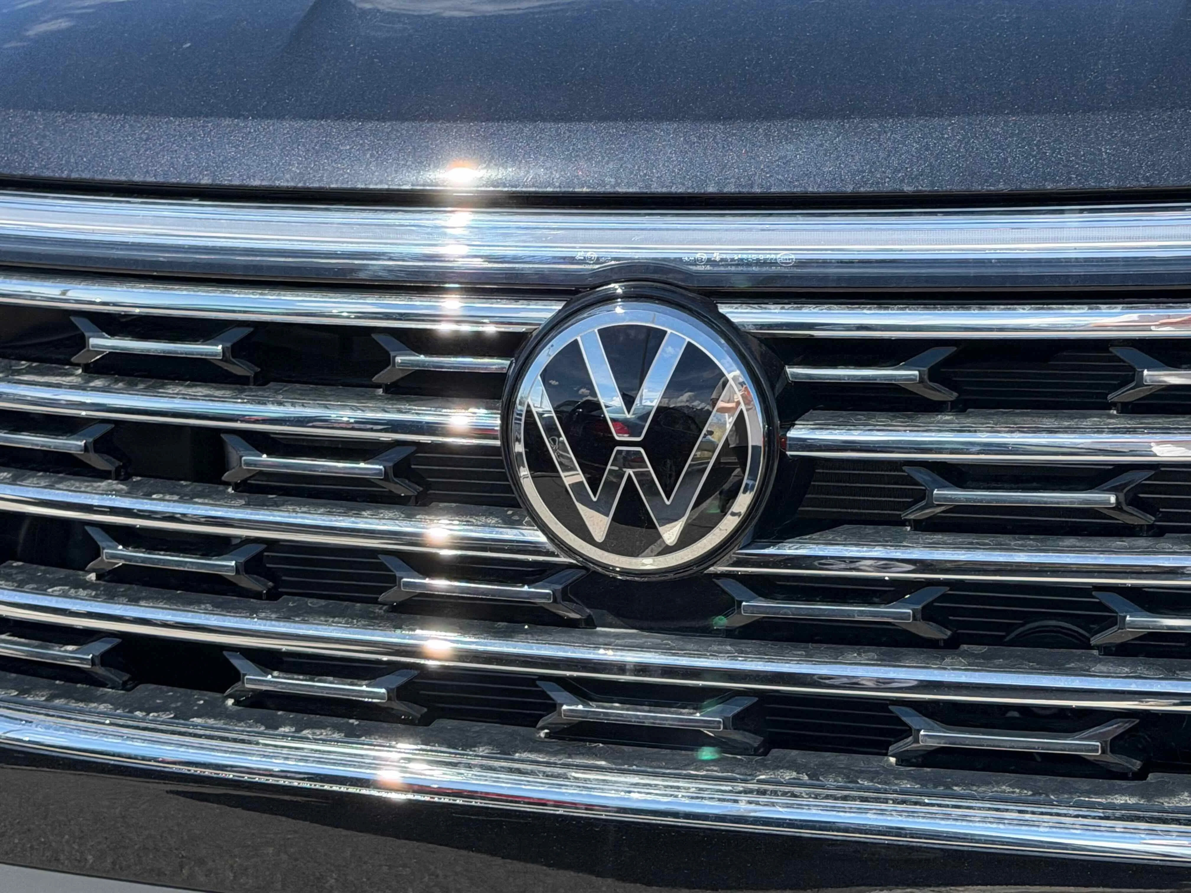 New 2026 Deep Black Volkswagen 2.0T SEL image 13
