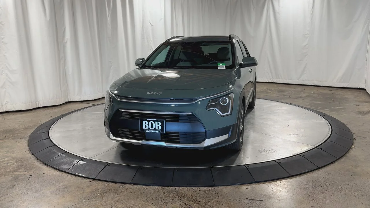 New 2026 Green Kia EX image 7