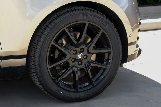 New 2026 Gold Land Rover Dynamic SE image 68
