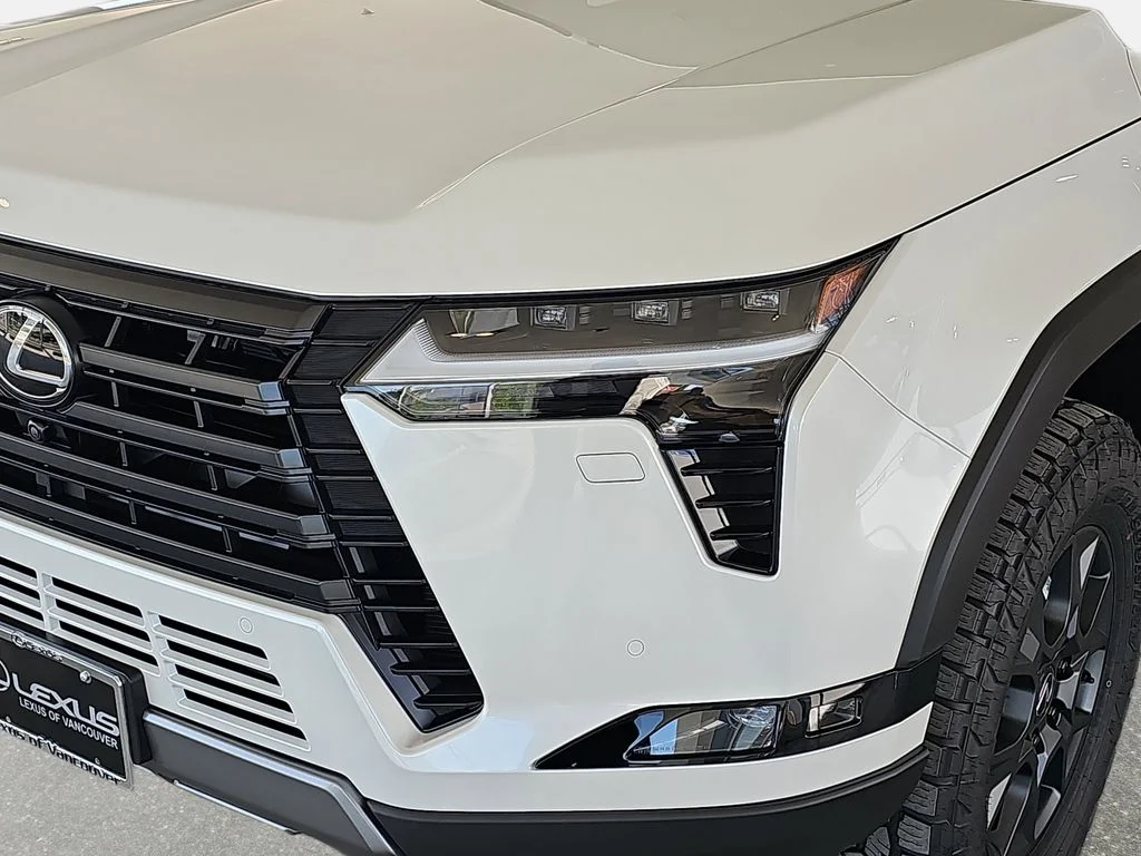 New 2026  Lexus 550 Overtrail image 29