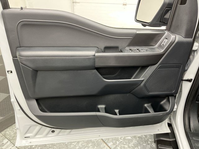 Used 2024 Avalanche Gray Ford XLT image 10