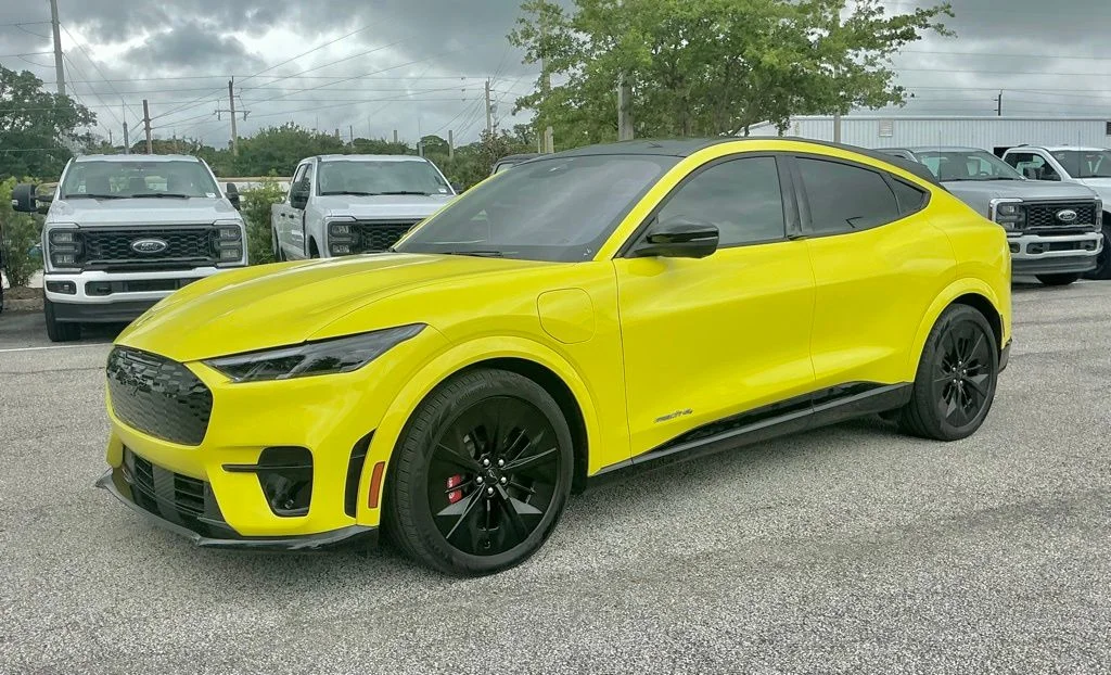 2025 Ford Mustang-Mach-e GT's photo