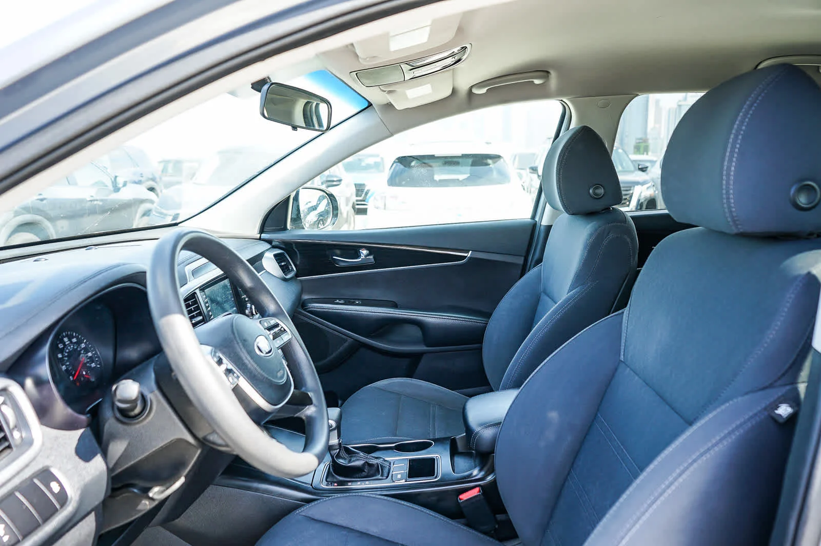 Used 2020 Everlasting Silver Kia LX V6 image 16