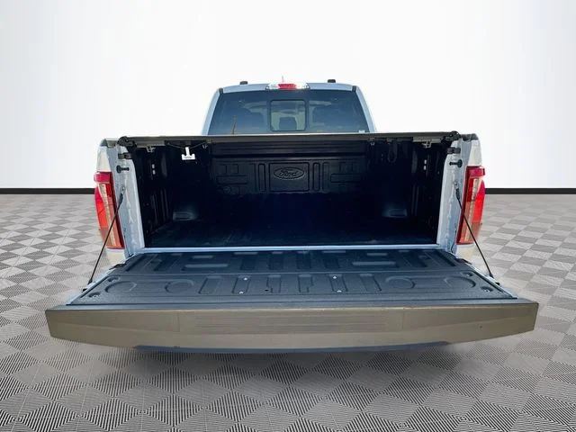 Used 2025 White Ford XLT image 25