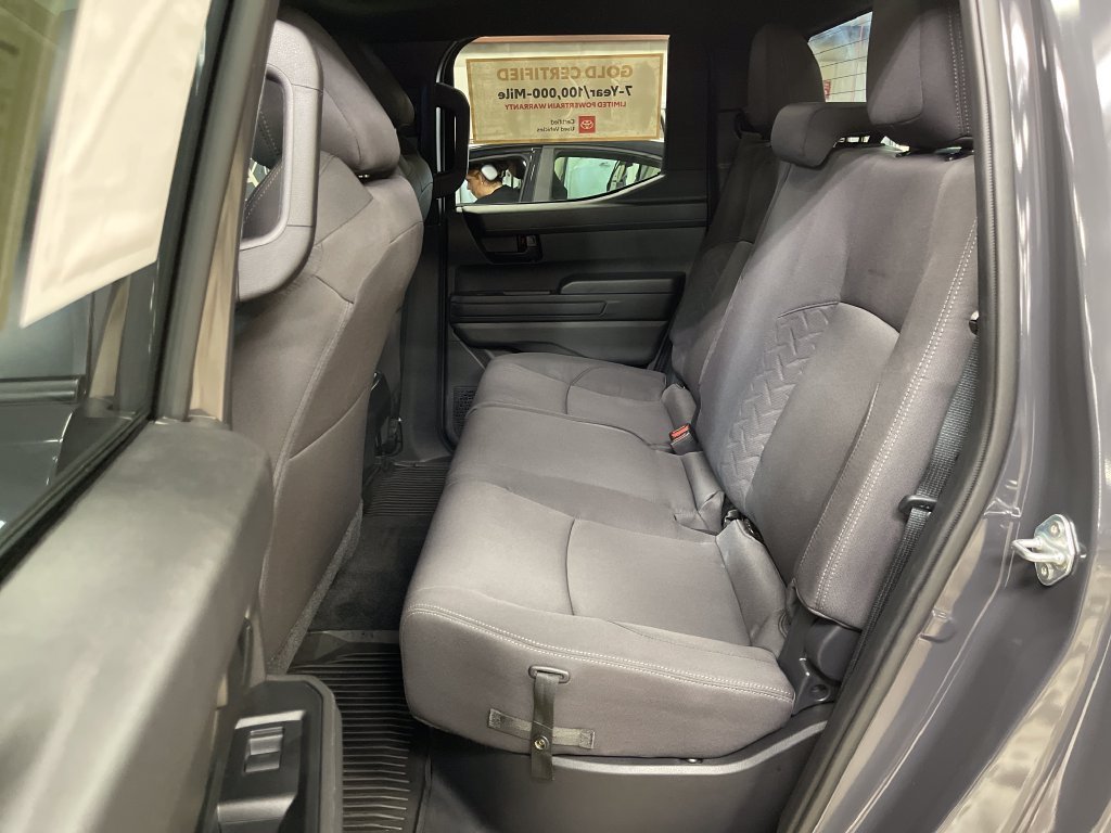 Used 2025  Toyota SR5 image 20