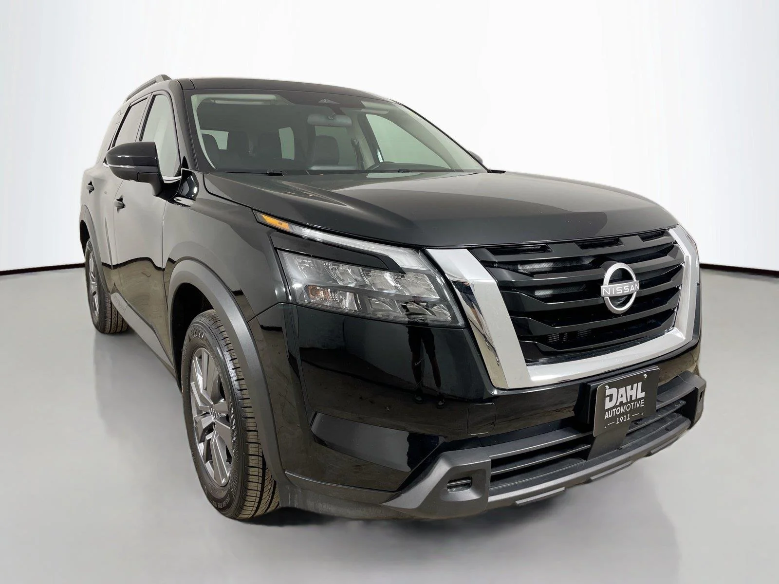 Used 2025 Super Black Nissan SV image 1