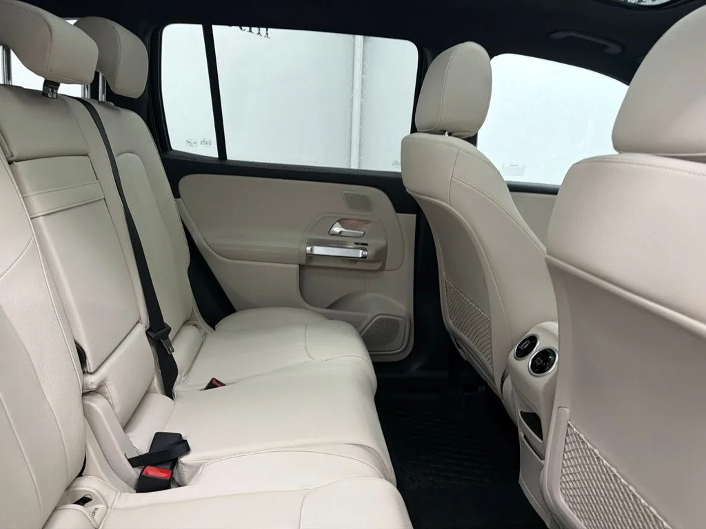 New 2026 Black Mercedes-Benz GLB 250 image 26