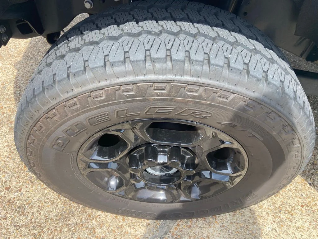 Used 2025 White Ford XL image 32