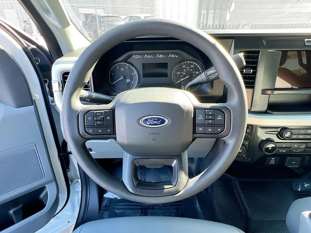 New 2026 Oxford White Ford XL image 8