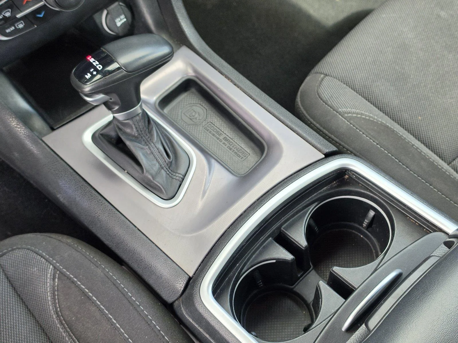 Used 2022 Torred Clearcoat Dodge SXT image 24