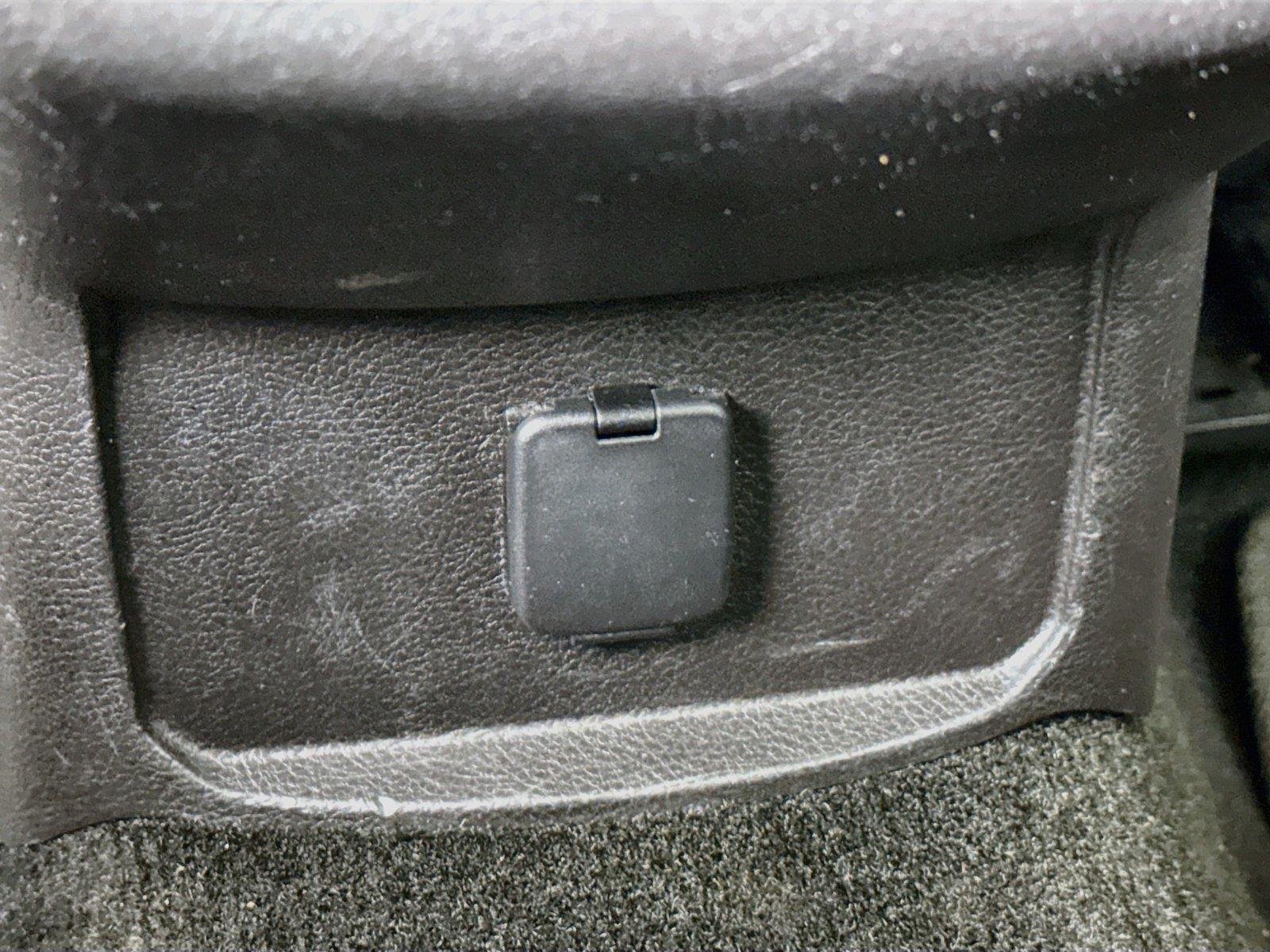 Used 2016 Deep Impact Blue Ford SE image 37