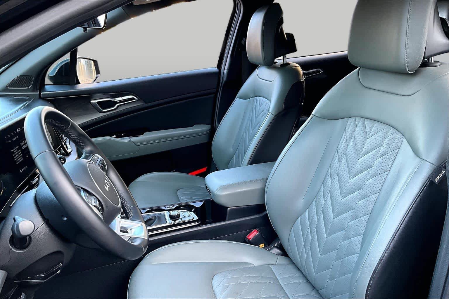 Pre-Owned 2023 Kia Sportage X-Line