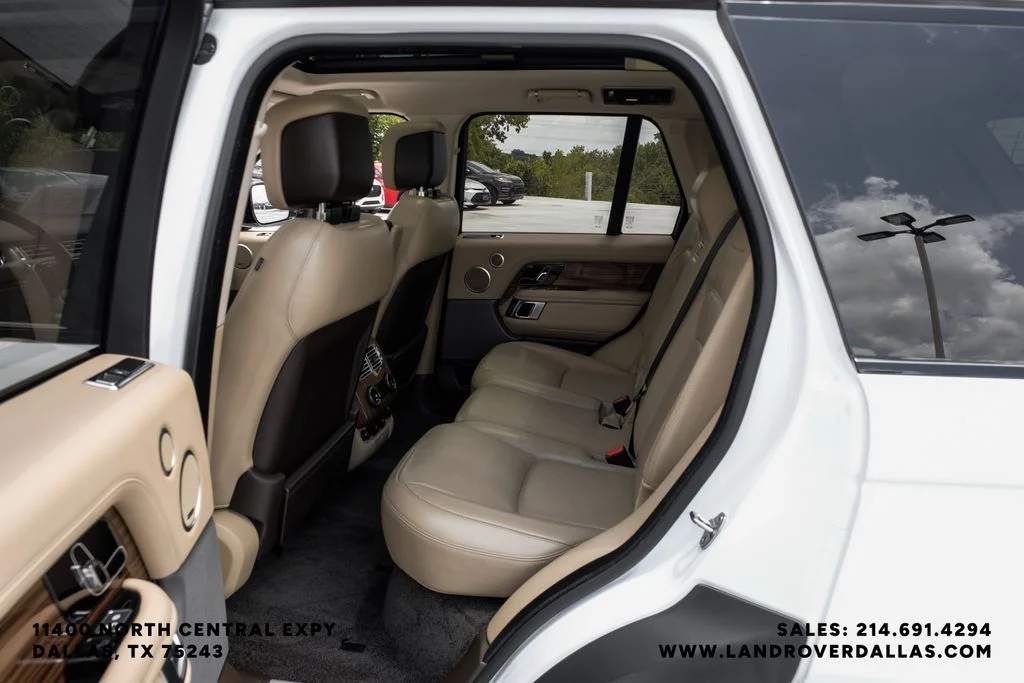 Used 2019 Fuji White Land Rover 5.0L V8 Supercharged image 48