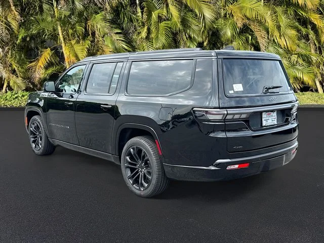 New 2026 High Gloss Black Exterior Paint Jeep Summit Reserve image 3