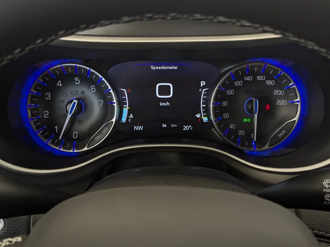 New 2027 Black Chrysler Select - - AWD - 3.6L Pentastar V6 - Safety Sphere Pkg - 360 Surround View Cam & More! image 18