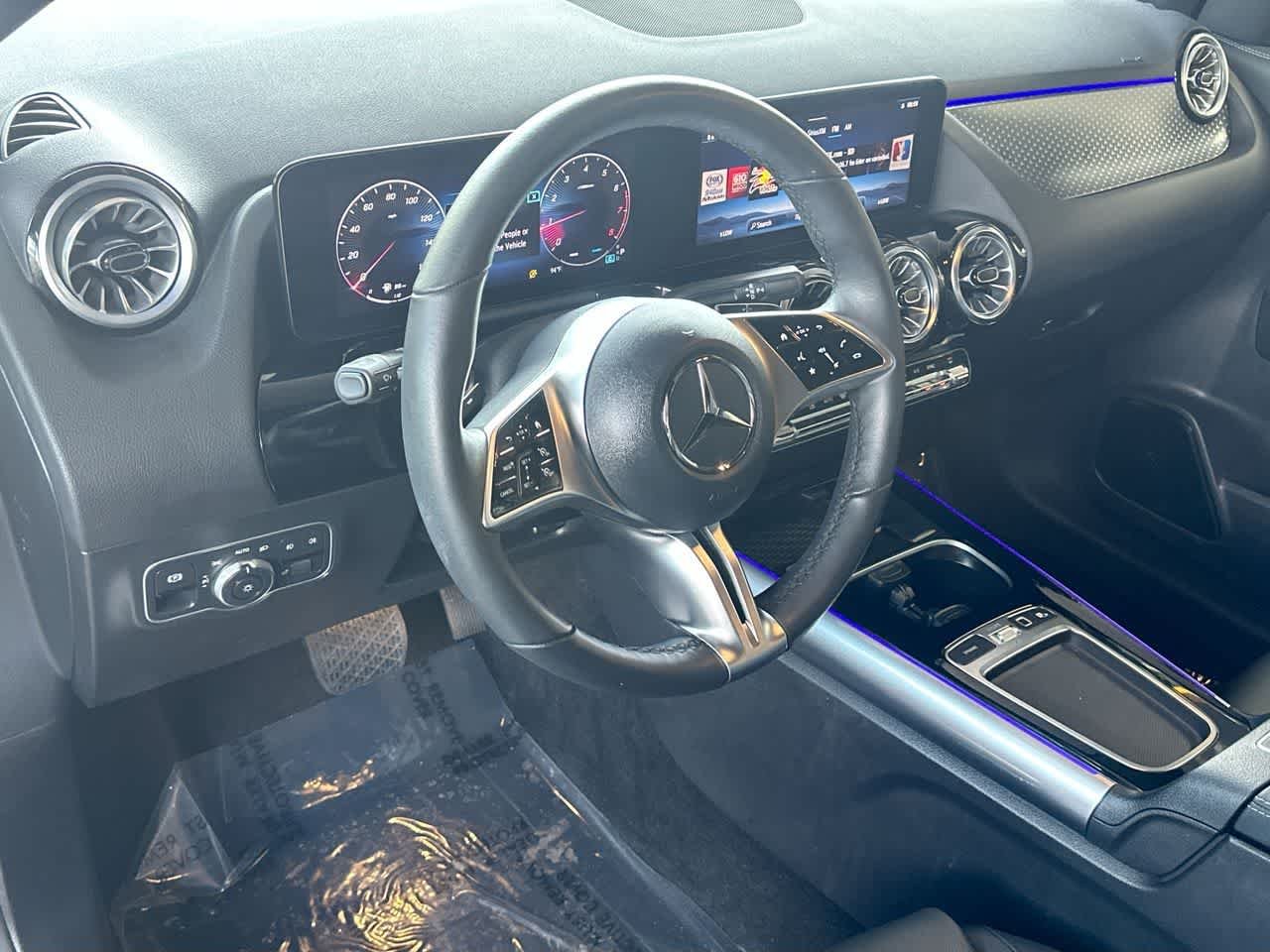 Used 2025 Night Black Mercedes-Benz GLA 250 image 13