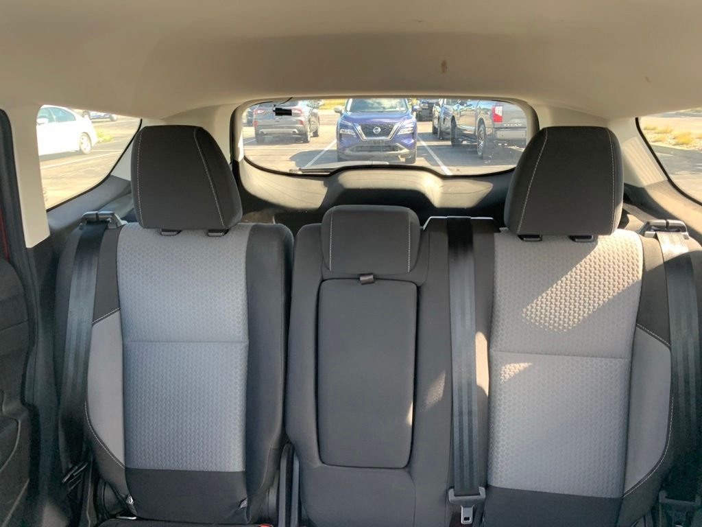 Used 2017 Red Ford SE image 22
