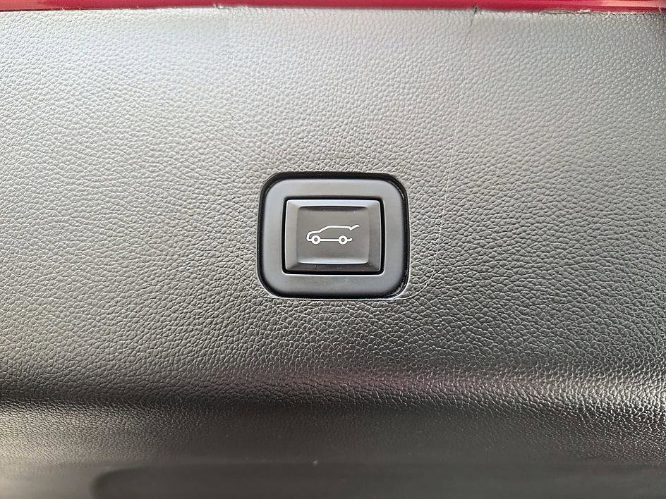 2023 Chevrolet Traverse RS - Photo 32