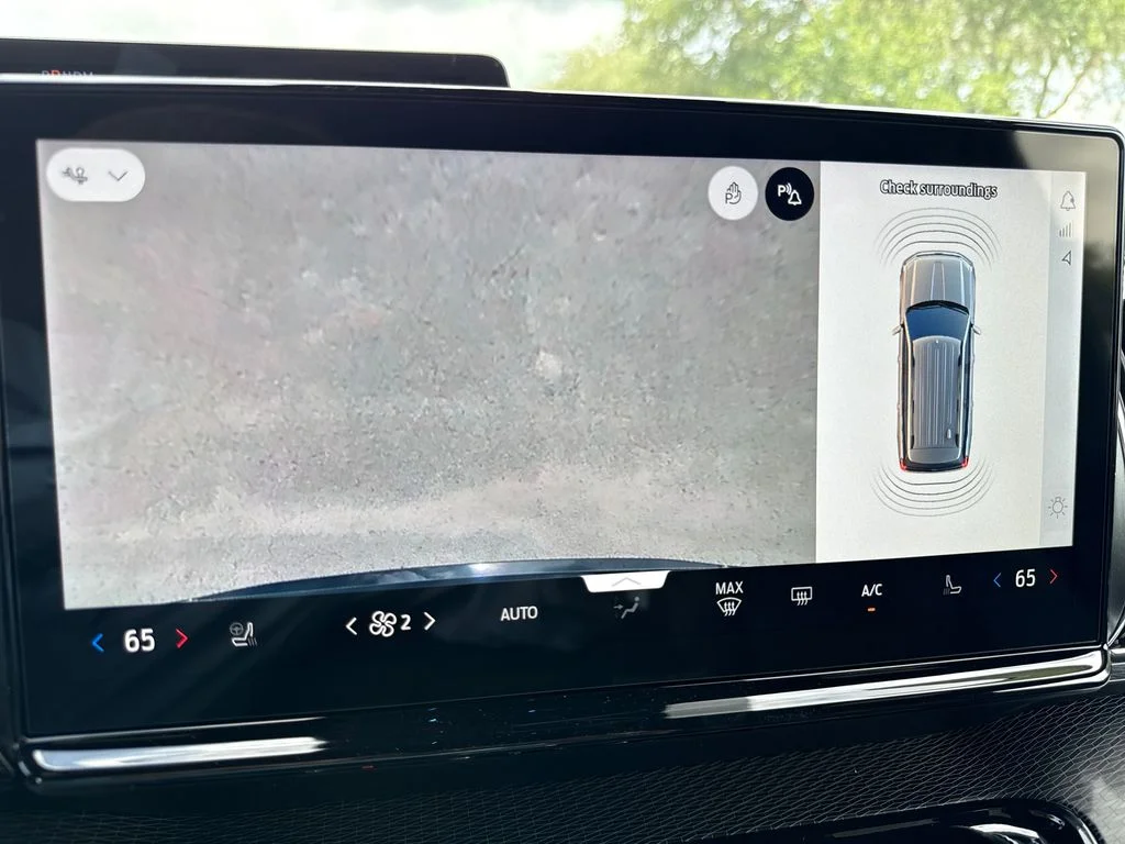 New 2027 Black Ford Platinum image 26