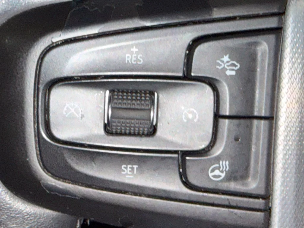 Used 2021 Black GMC Denali image 23
