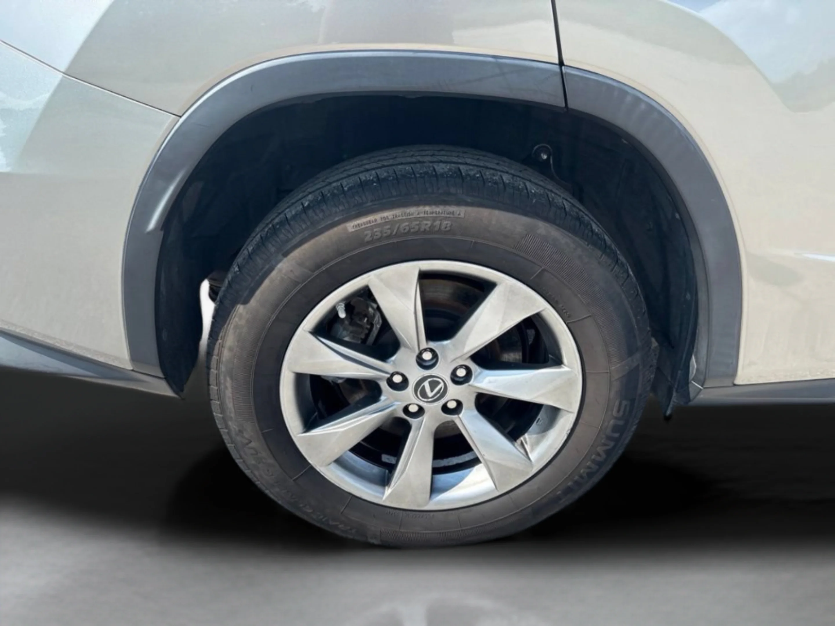 Used 2019 Silver Lexus 350 image 39