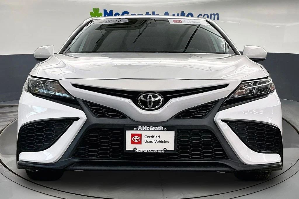 Certified Used 2021 White Toyota SE image 5