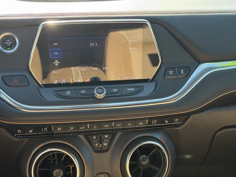 Used 2019 SUMMIT WHITE Chevrolet Premier image 10