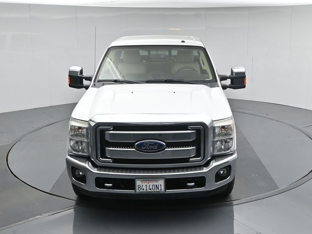 Used 2013 White Ford Lariat image 37
