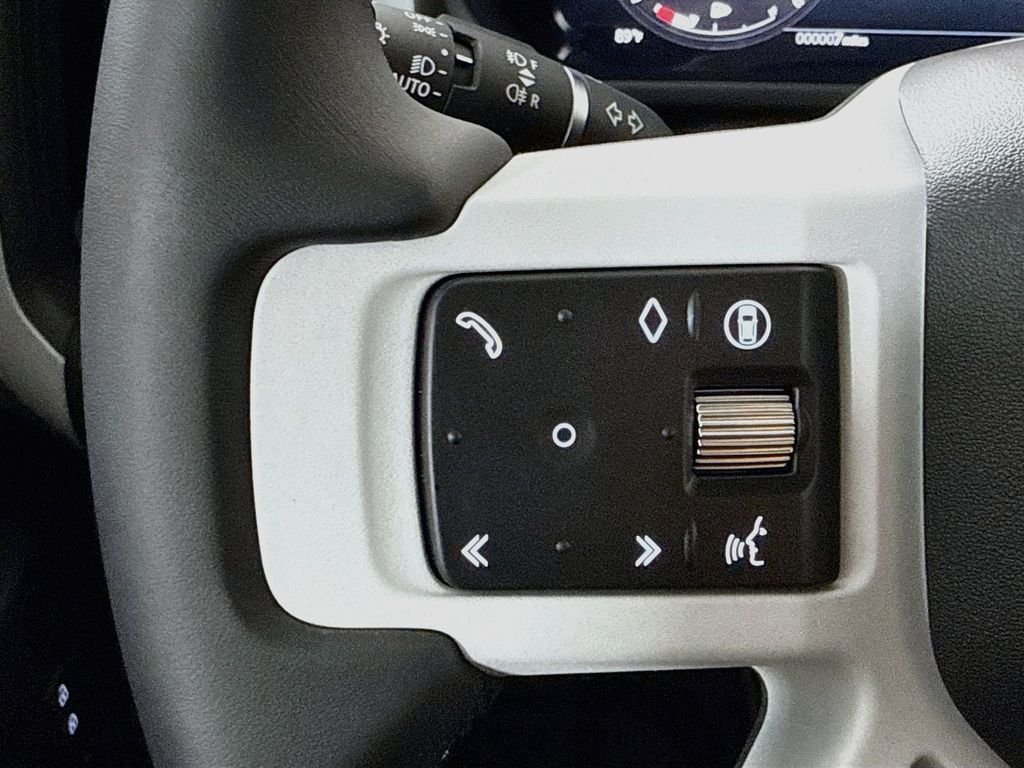 New 2026 Fuji White Land Rover S image 12