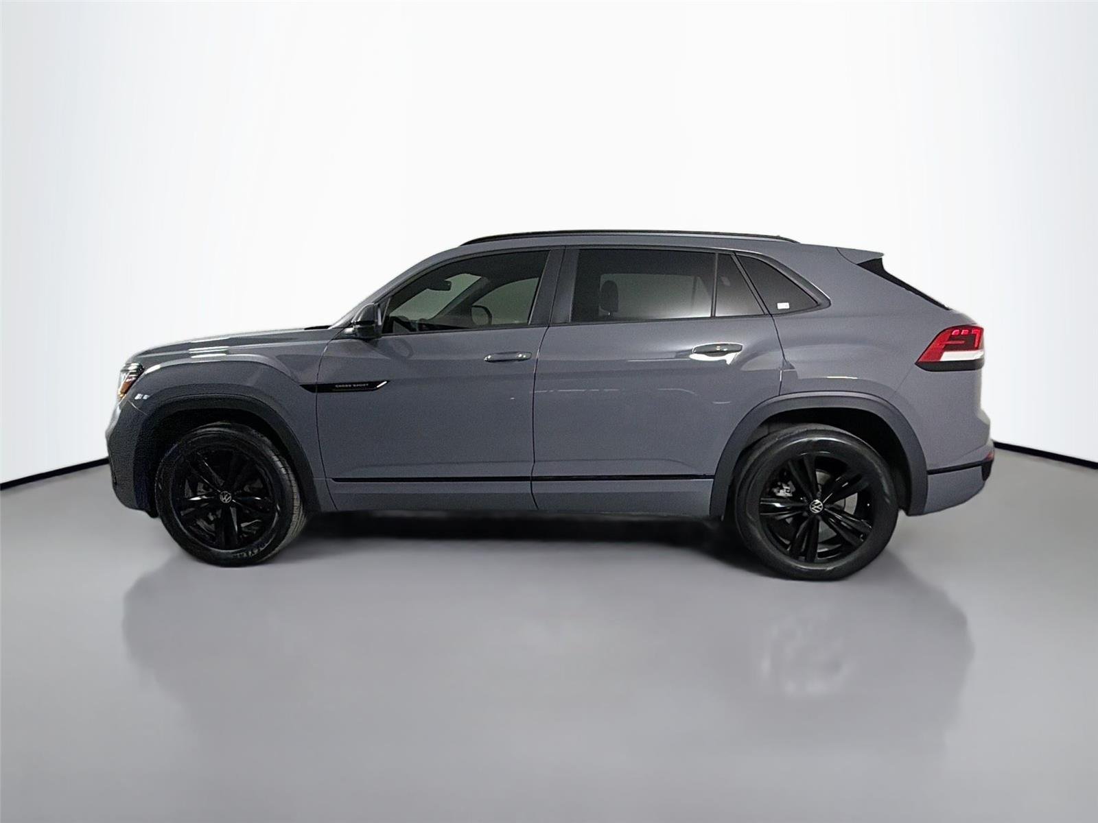 Certified Used 2023 Pure Gray Volkswagen 2.0T SEL R-Line Black image 8