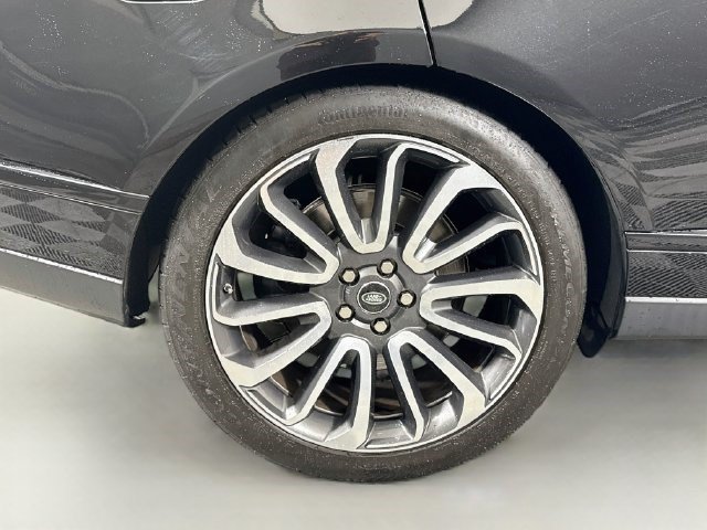 Used 2019 Santorini Black Metallic Land Rover 5.0L V8 Supercharged image 29