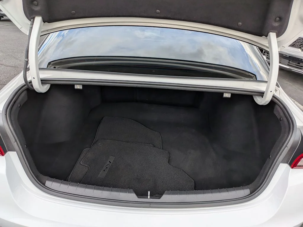 Used 2023 White Pearl Kia GT-Line image 23