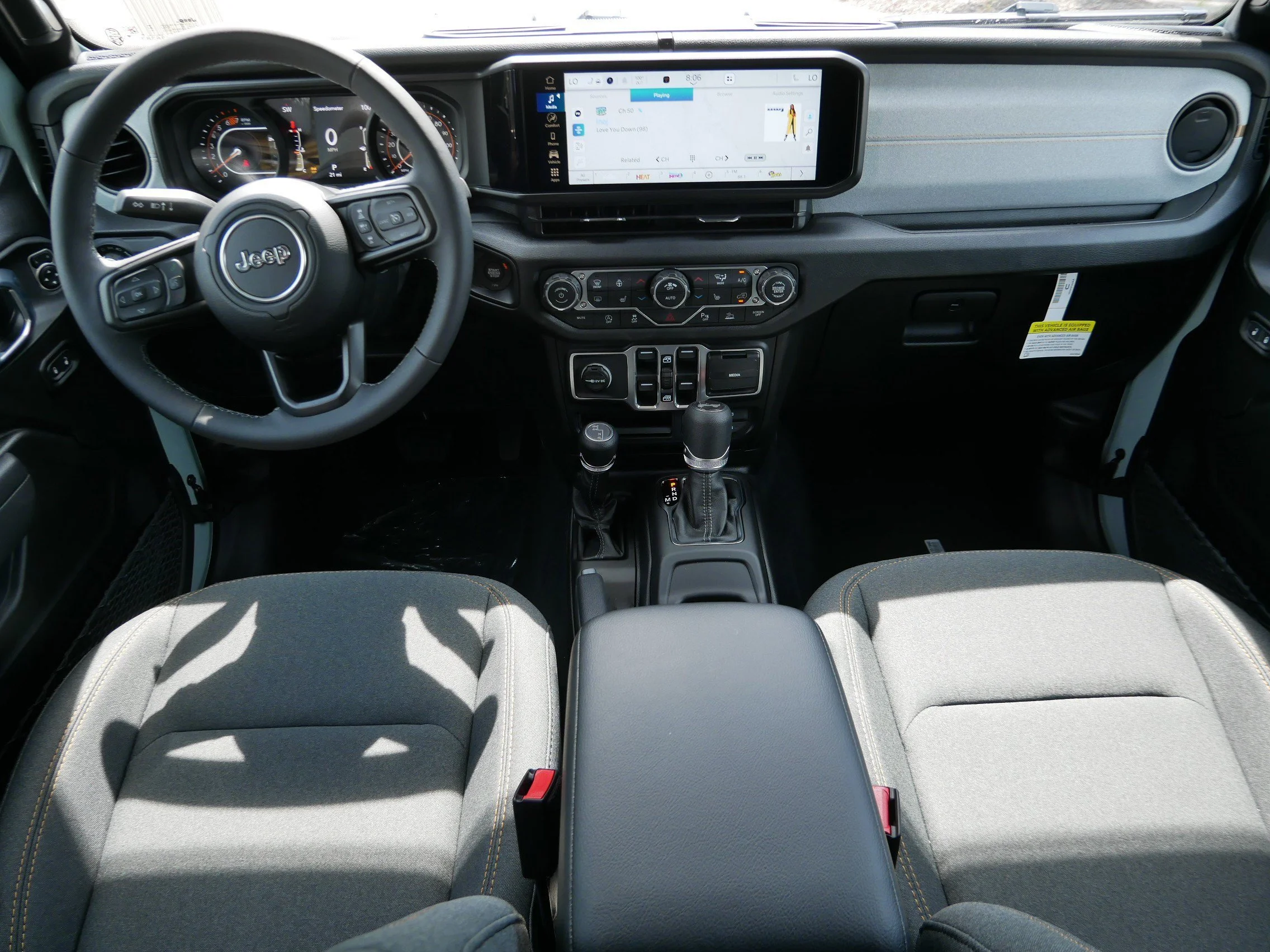 New 2026 Earl Clearcoat Jeep Sport S image 12