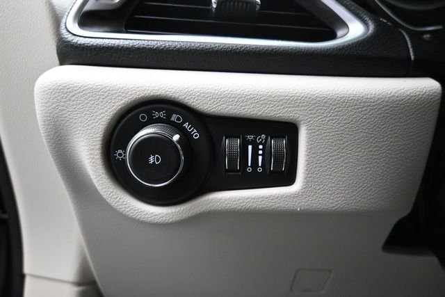 Used 2023 Black Chrysler Limited image 16