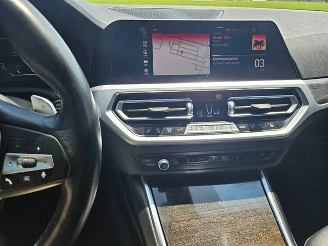 Used 2019 Black BMW 330i image 15