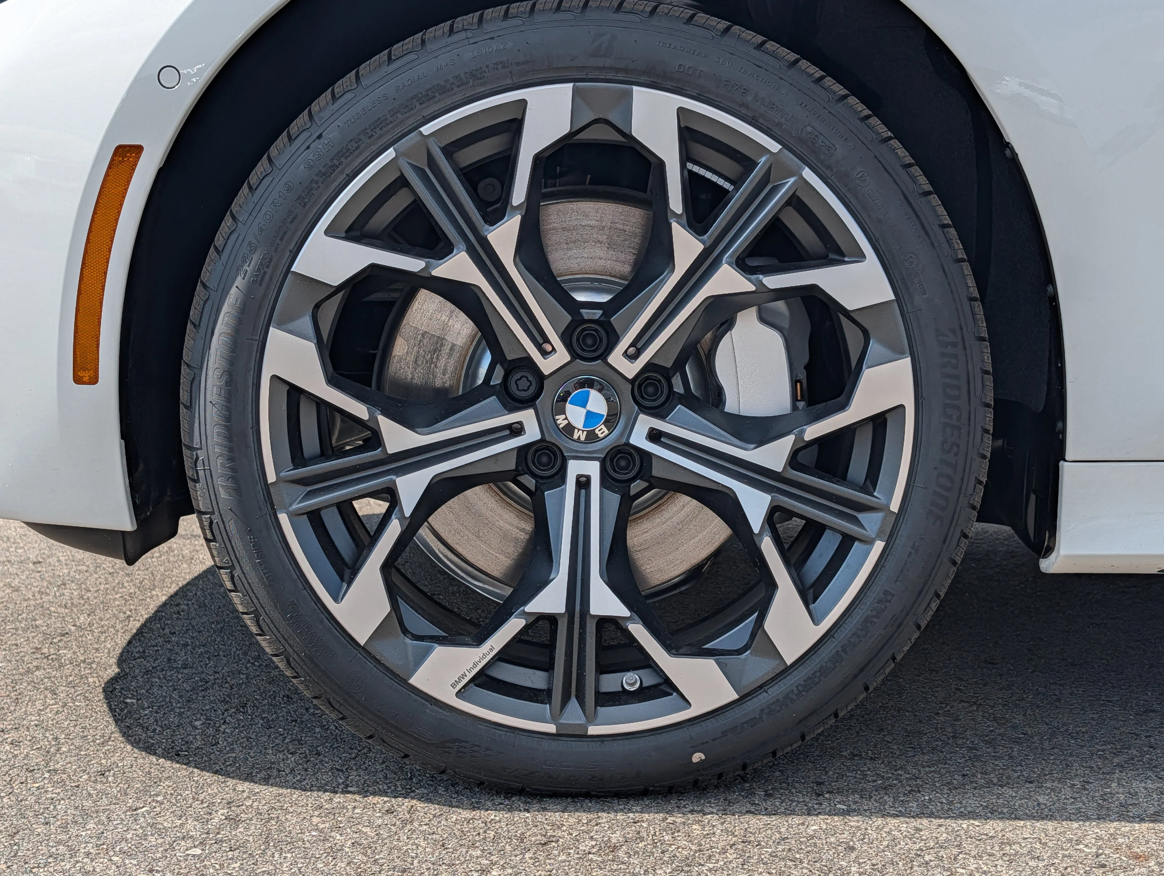 New 2026 Alpine White BMW 330i xDrive image 4
