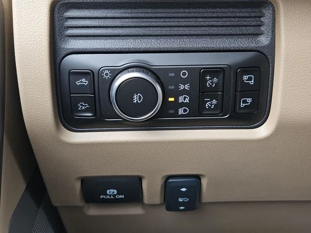 New 2026 Oxford White Ford F-350® Lariat® image 19