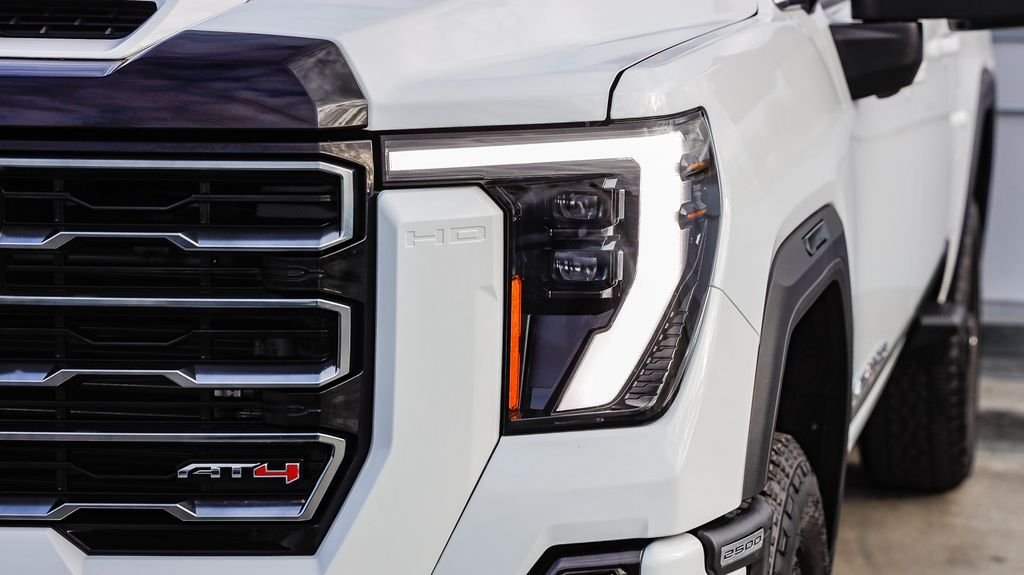 Used 2025 Summit White GMC AT4 image 5