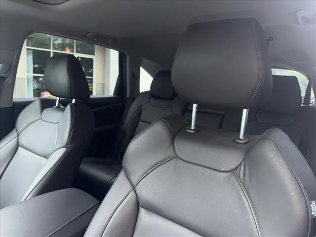 Used 2019 Majestic Black Pearl Acura SH-AWD image 3