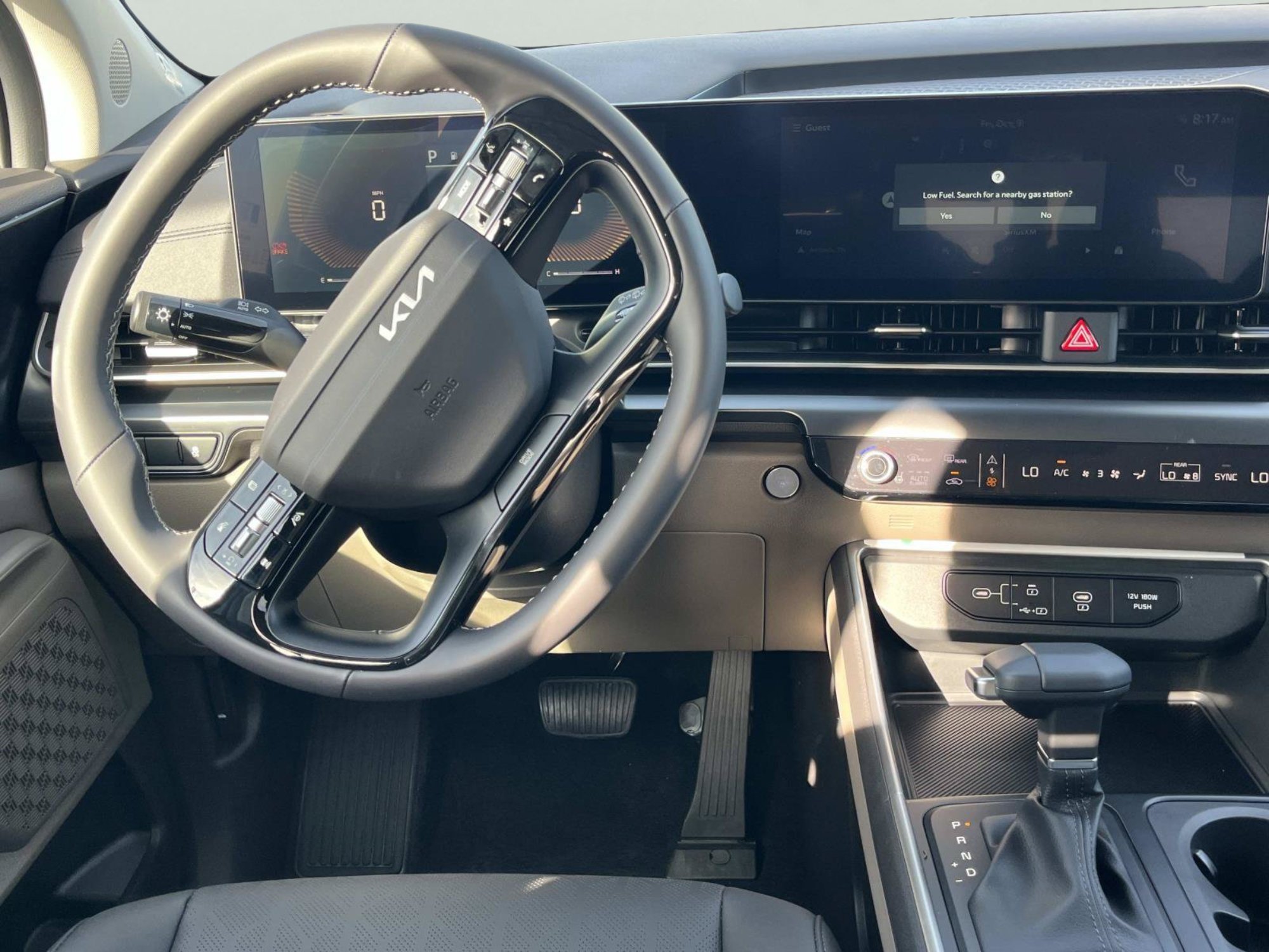 New 2027 Ceramic Silver Kia LXS image 10