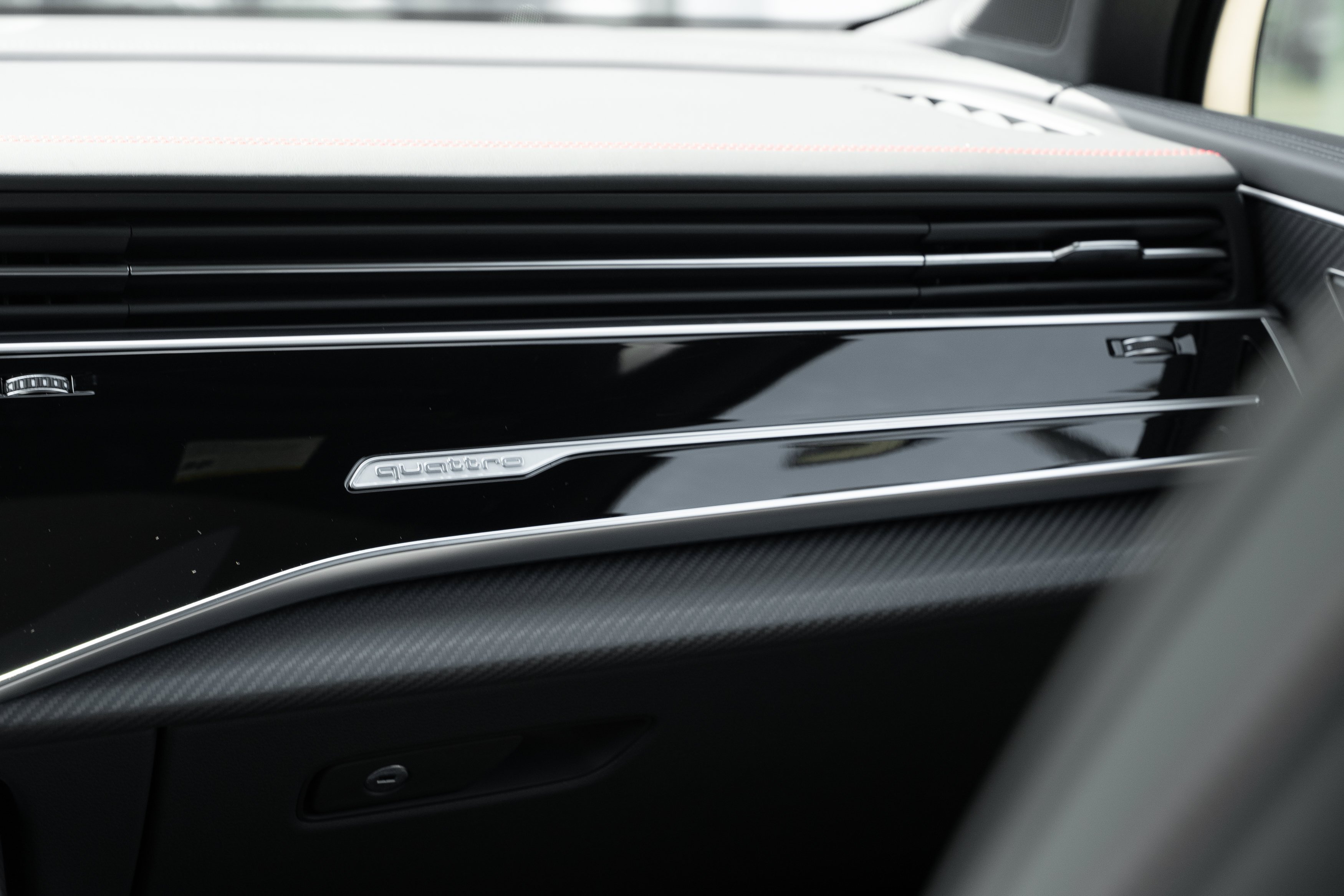 New 2026 Daytona Gray Audi S line Prestige image 16