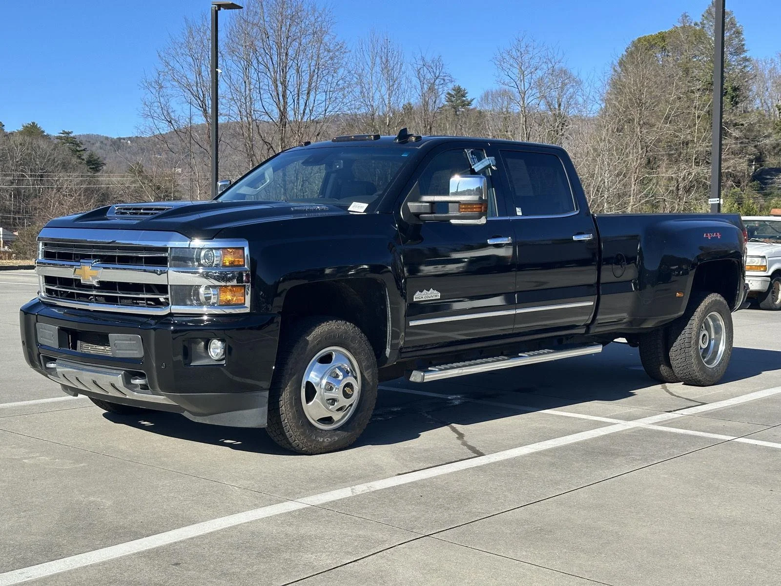 Used 2018 Black Chevrolet High Country image 3