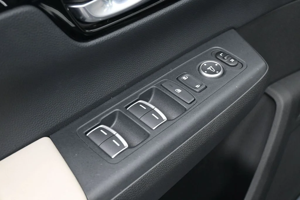 Used 2025 Gray Honda EX-L image 14